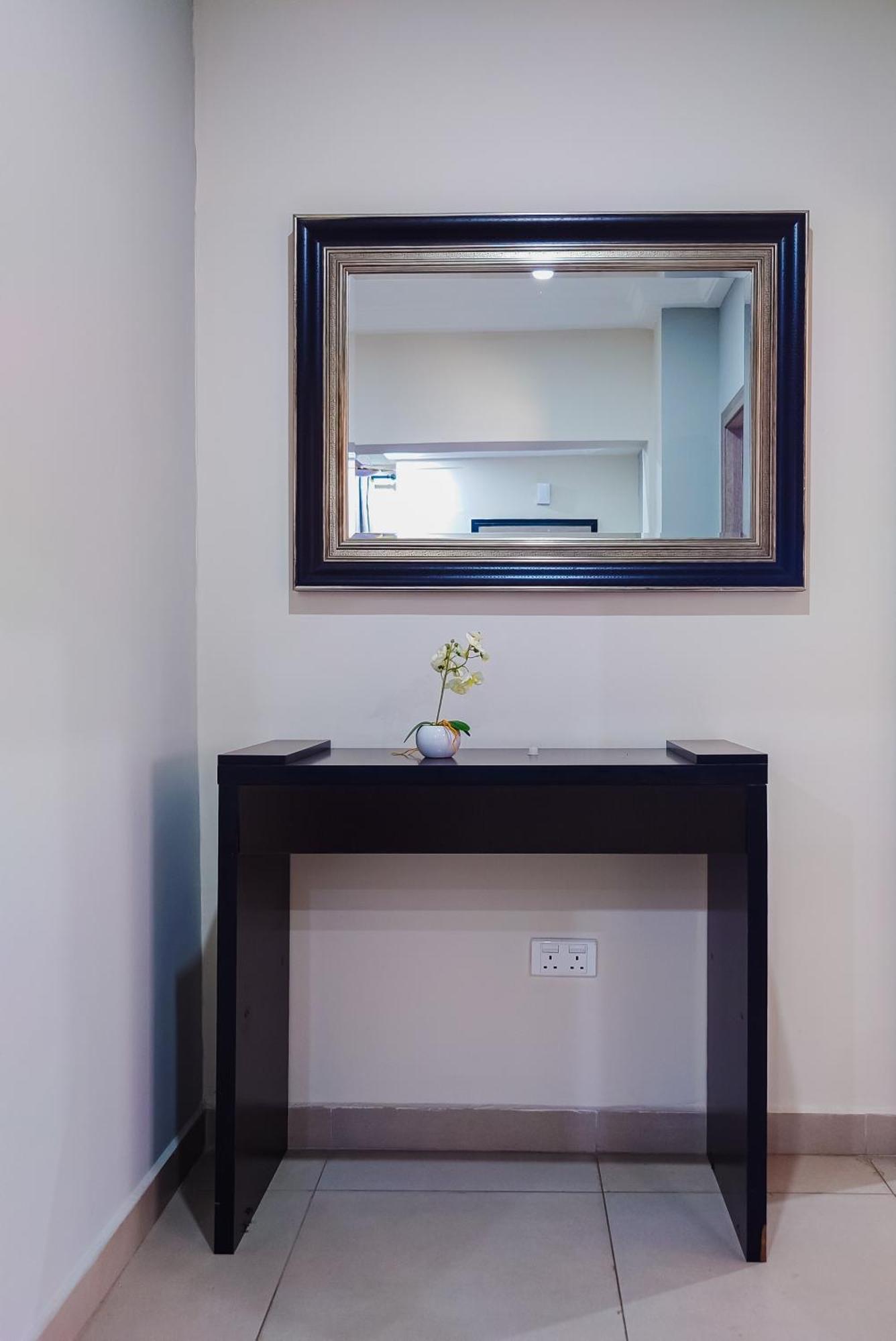 Queens View Apartment Accra Exterior photo